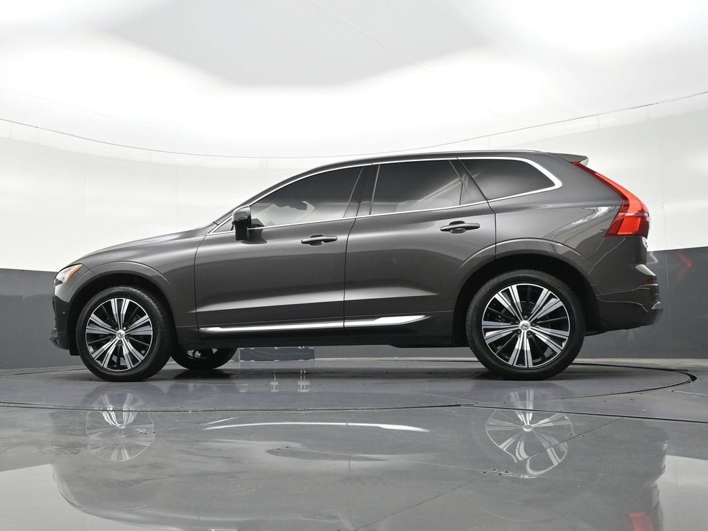 2023 Volvo XC60 Plus Bright Theme