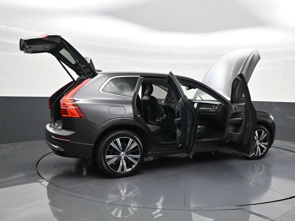 2023 Volvo XC60 Plus Bright Theme