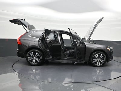 2023 Volvo XC60 Plus Bright Theme