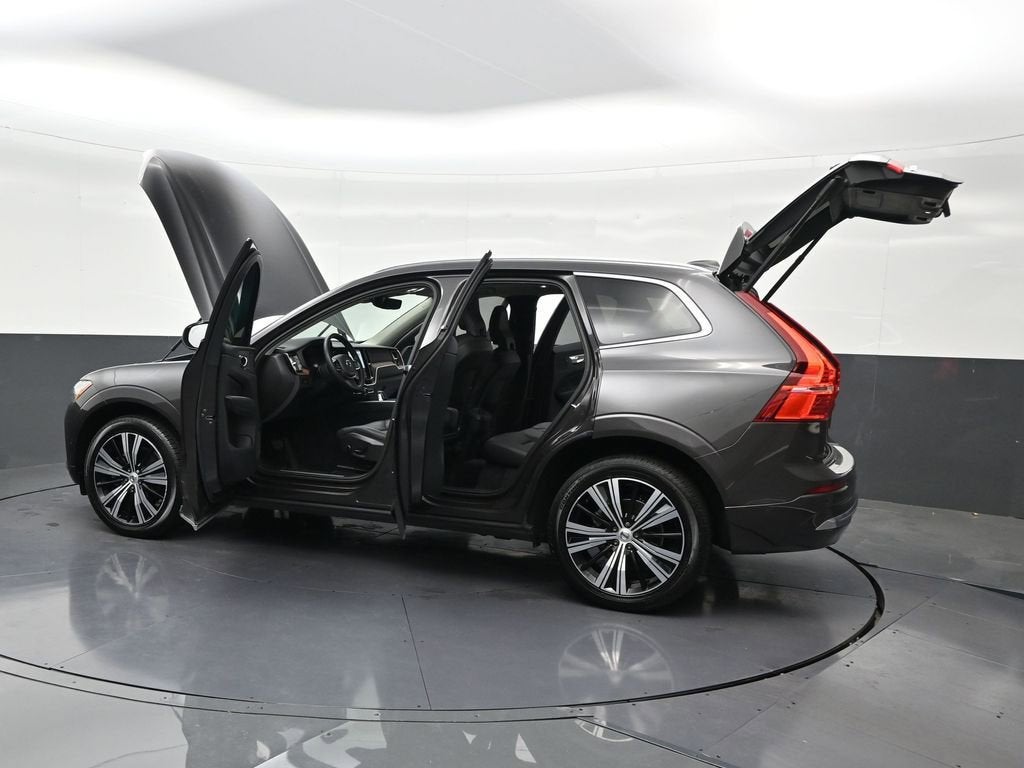 2023 Volvo XC60 Plus Bright Theme