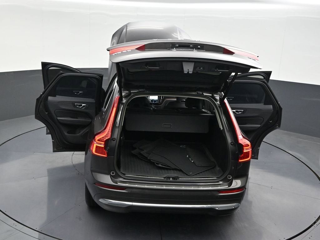 2023 Volvo XC60 Plus Bright Theme