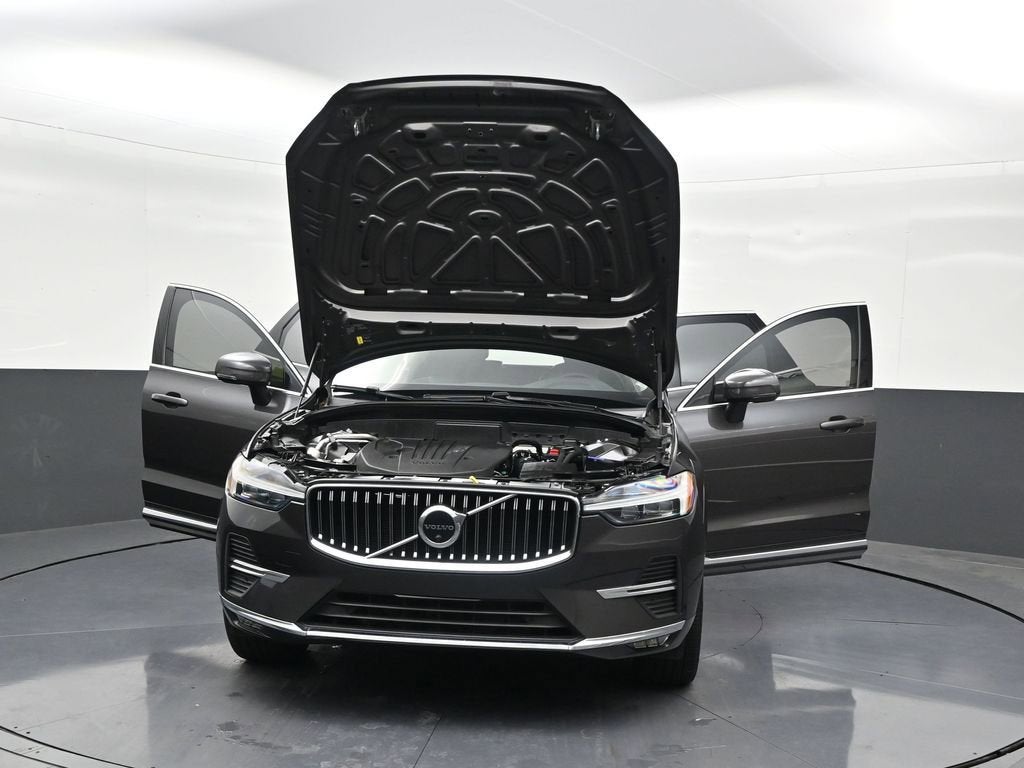 2023 Volvo XC60 Plus Bright Theme