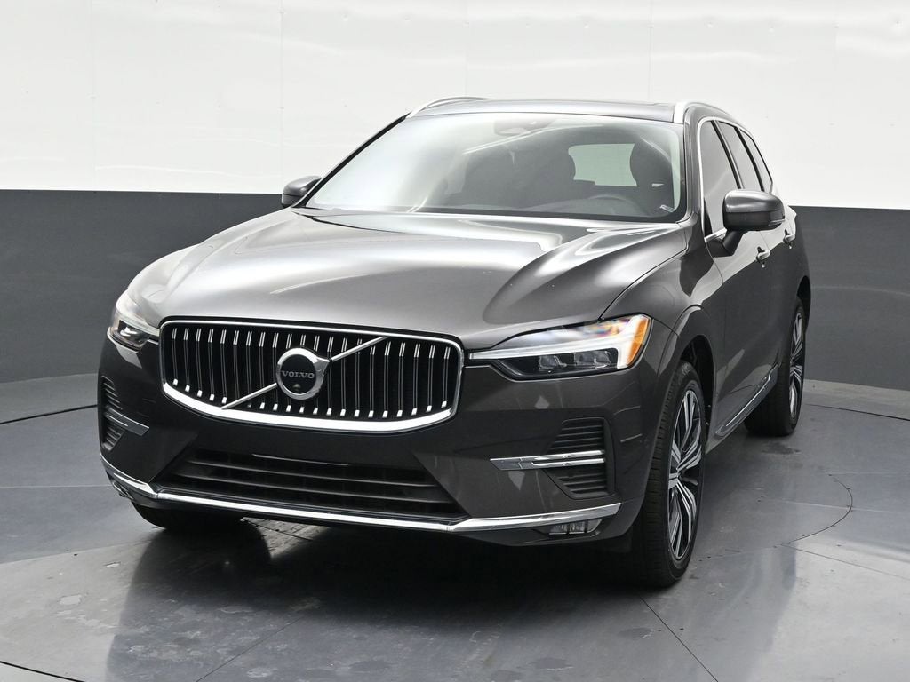 2023 Volvo XC60 Plus Bright Theme