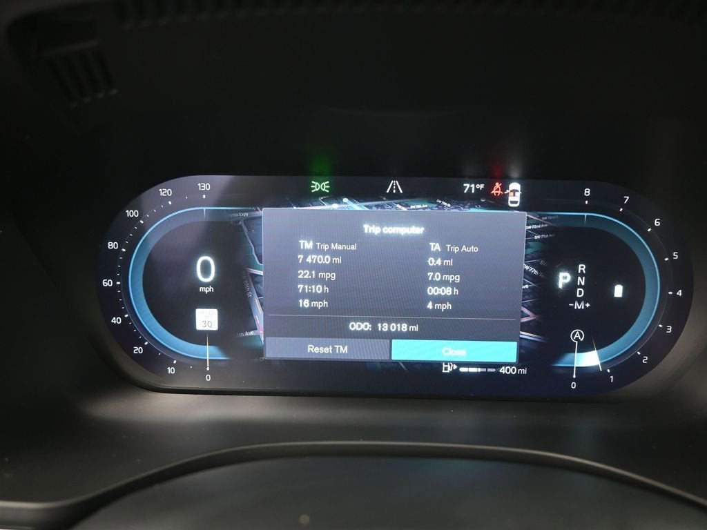 2023 Volvo XC60 Ultimate Bright Theme