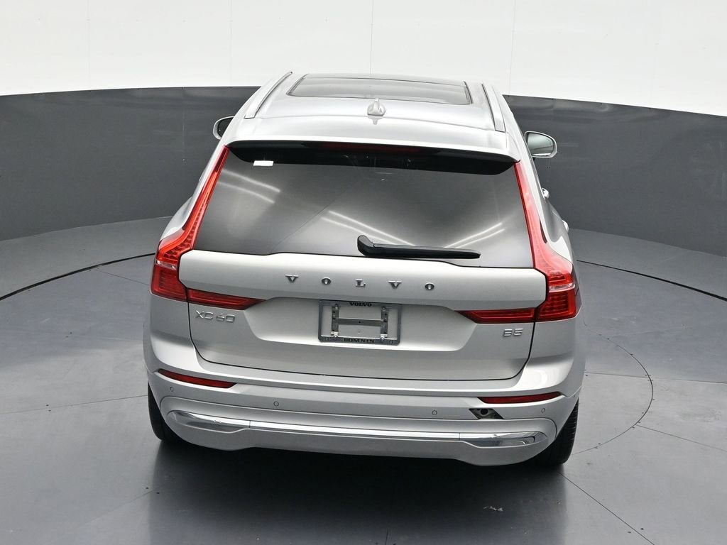 2023 Volvo XC60 Ultimate Bright Theme