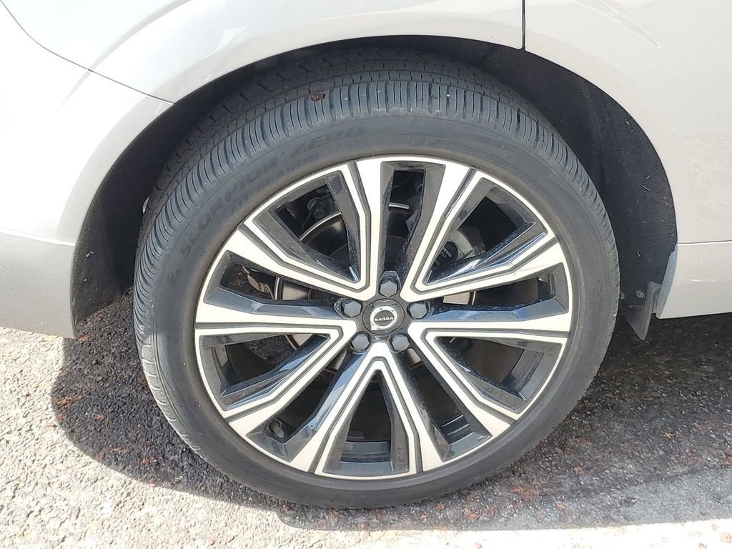 2023 Volvo XC60 Ultimate Bright Theme