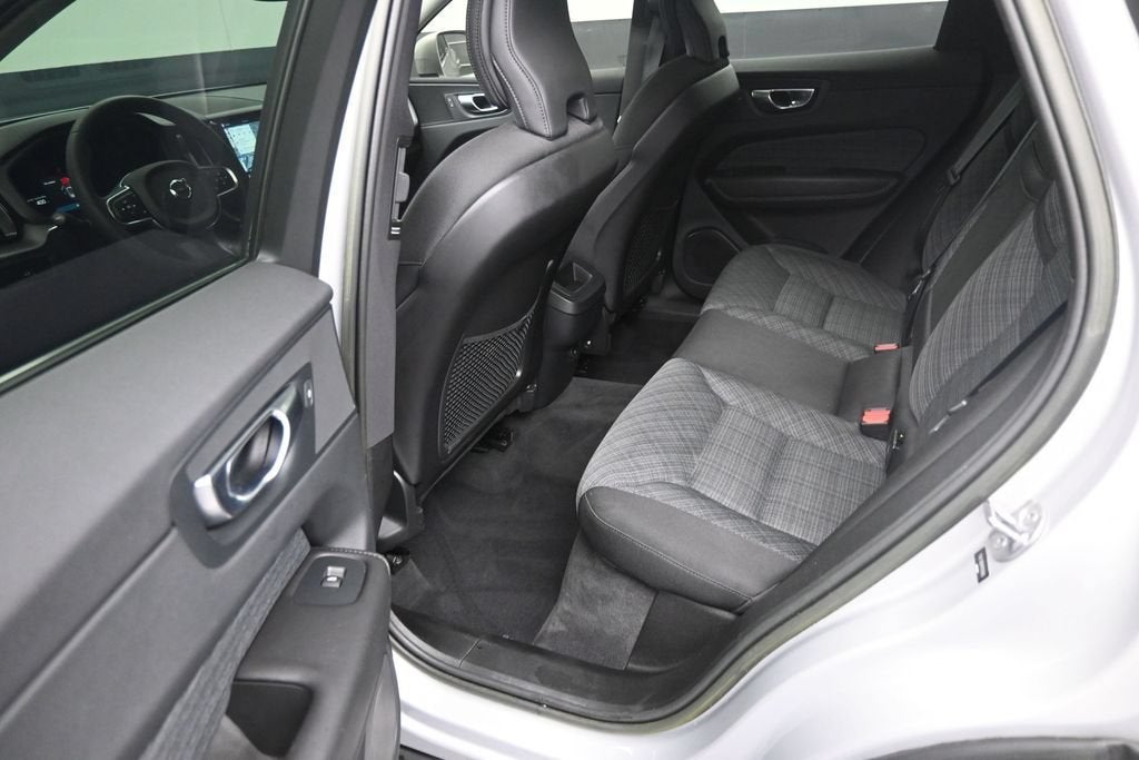 2023 Volvo XC60 Core