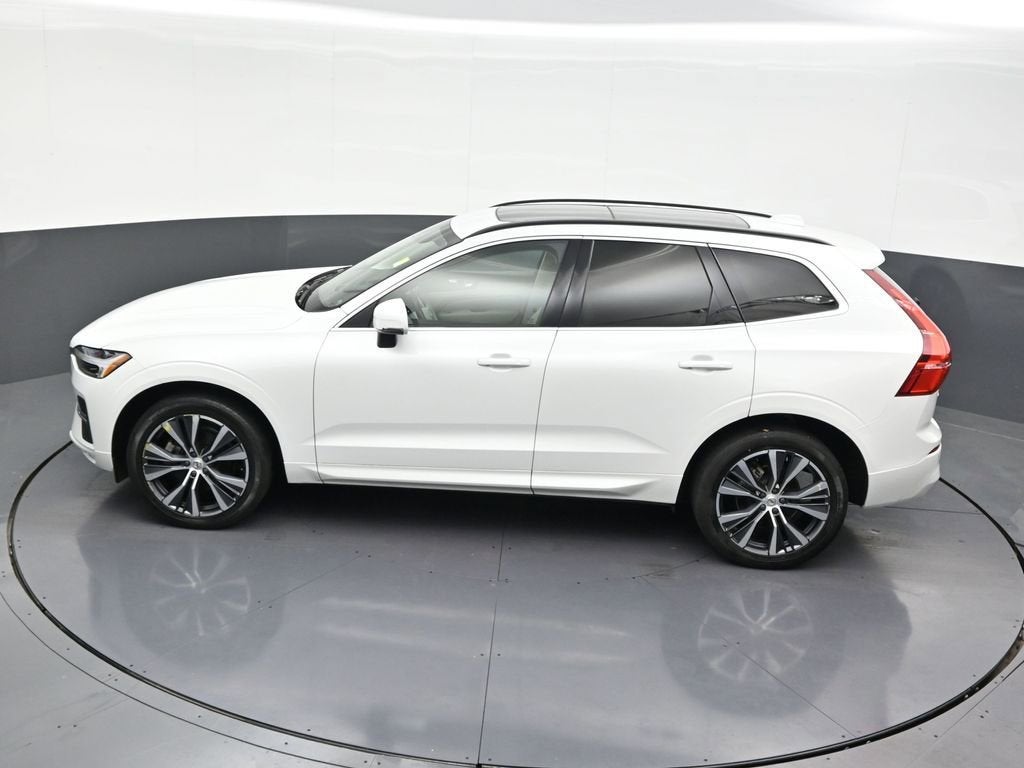 2022 Volvo XC60 Momentum