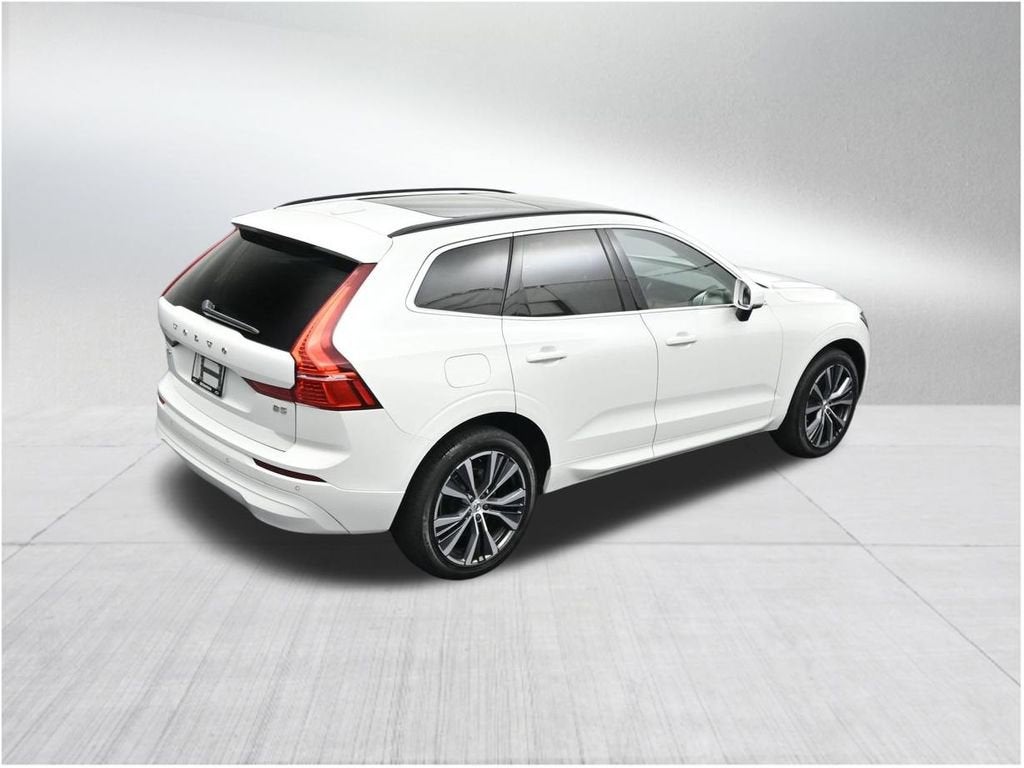 2022 Volvo XC60 Momentum
