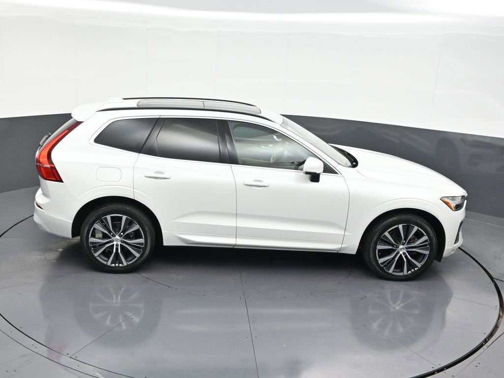 2022 Volvo XC60 Momentum