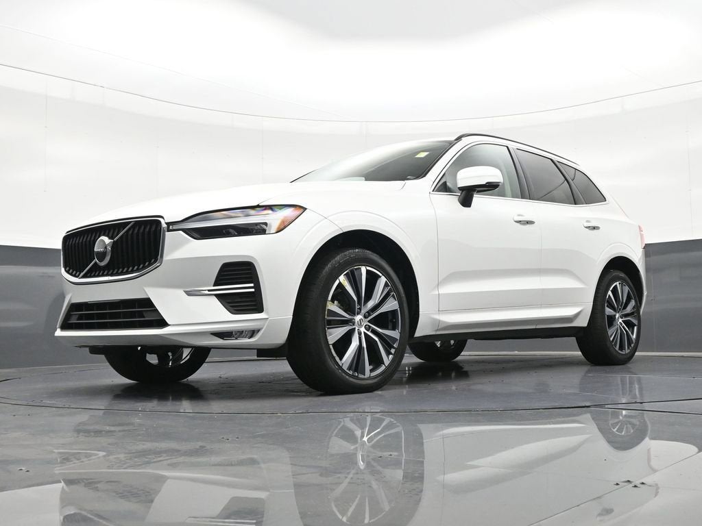 2022 Volvo XC60 Momentum