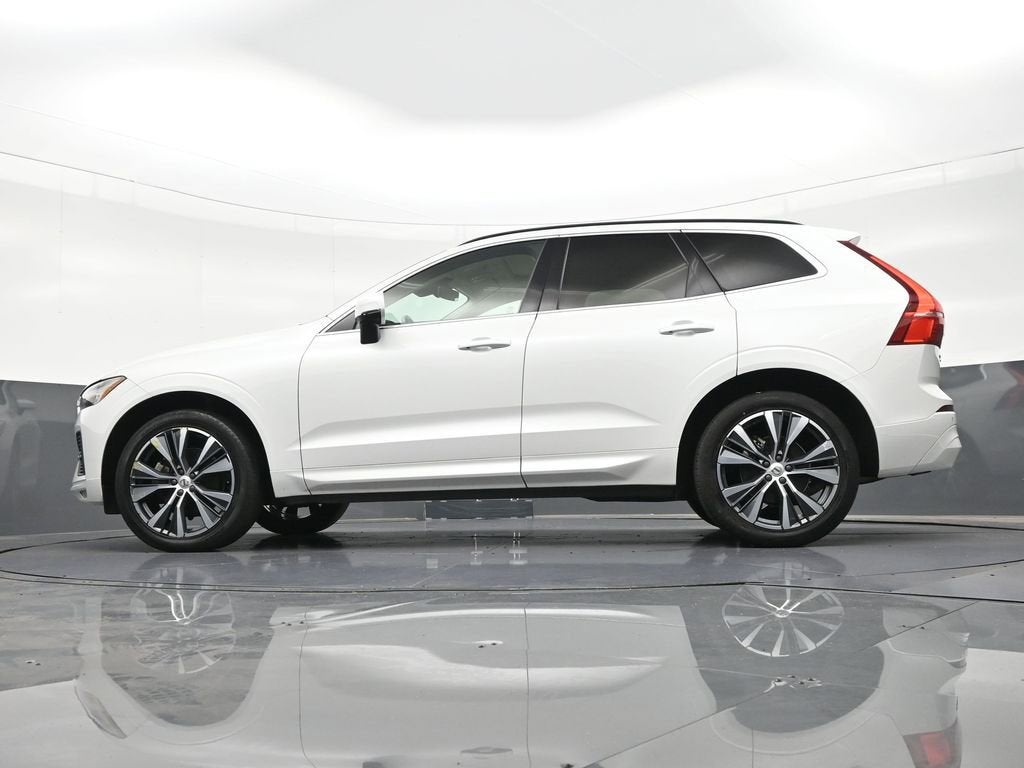 2022 Volvo XC60 Momentum