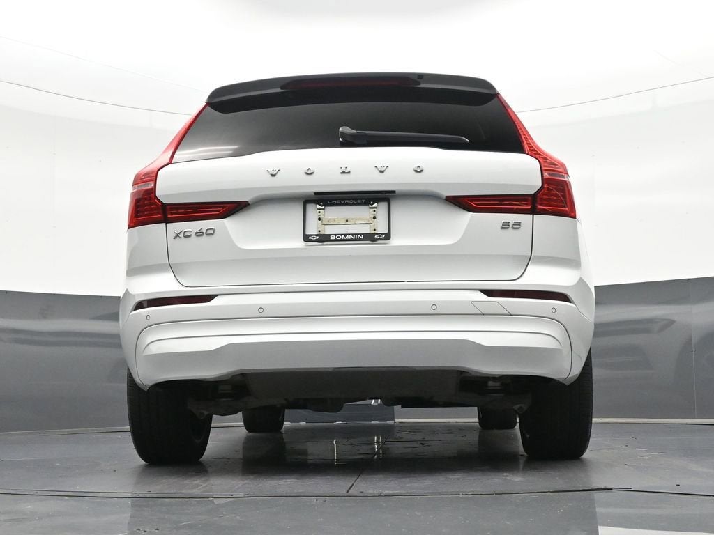 2022 Volvo XC60 Momentum