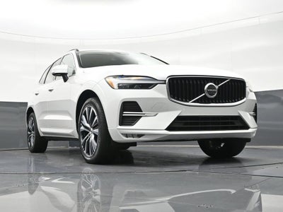 2022 Volvo XC60 Momentum