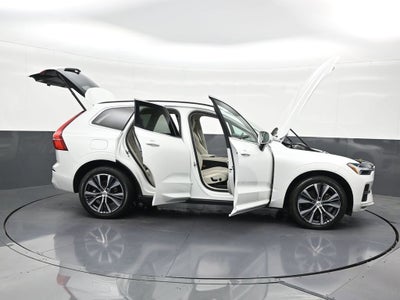 2022 Volvo XC60 Momentum