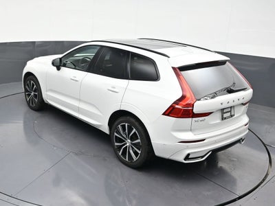 2023 Volvo XC60 B5 Plus Dark Theme