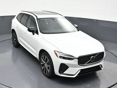 2023 Volvo XC60 B5 Plus Dark Theme
