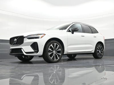2023 Volvo XC60 B5 Plus Dark Theme