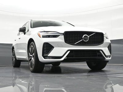 2023 Volvo XC60 B5 Plus Dark Theme