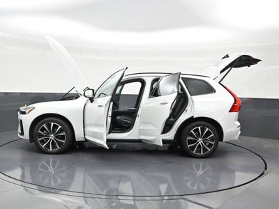 2023 Volvo XC60 B5 Plus Dark Theme