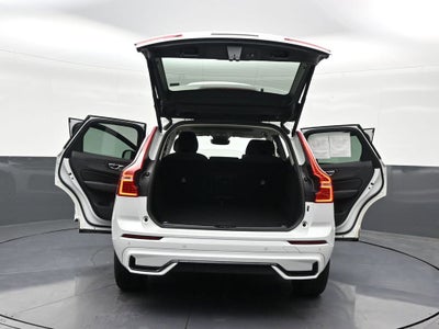2023 Volvo XC60 B5 Plus Dark Theme