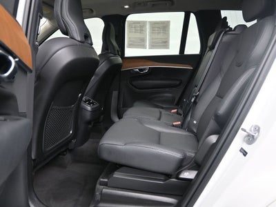 2024 Volvo XC90 Plus Bright Theme