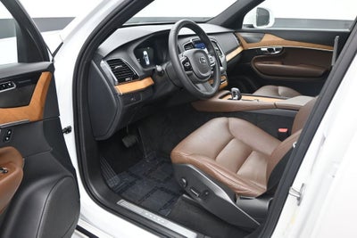 2023 Volvo XC90 Plus
