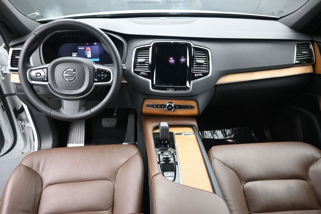 2023 Volvo XC90 Plus