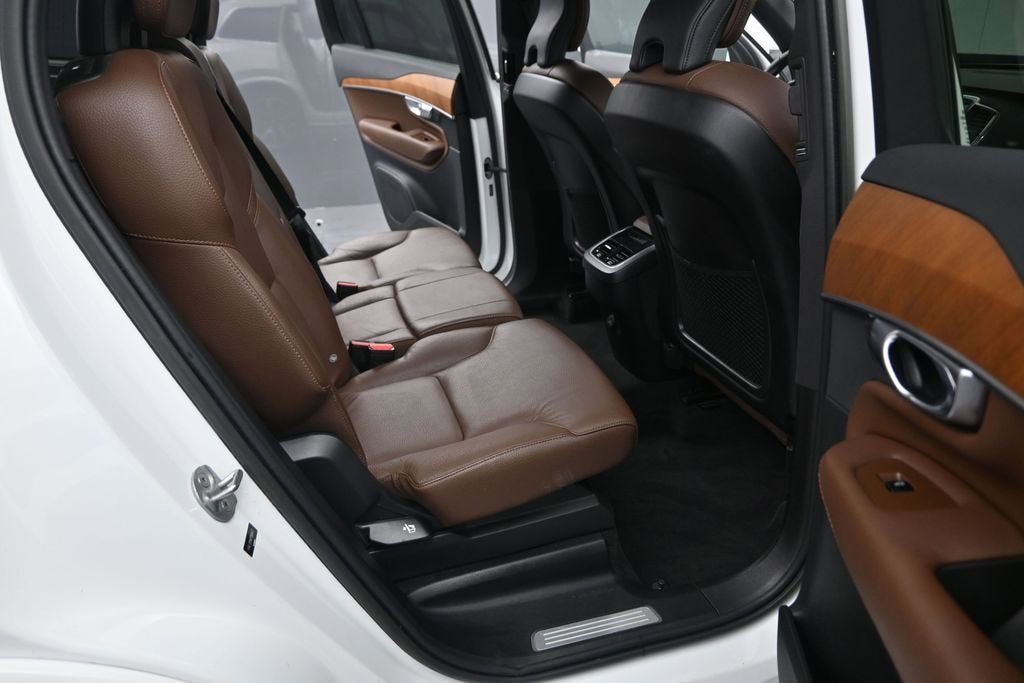 2023 Volvo XC90 Plus