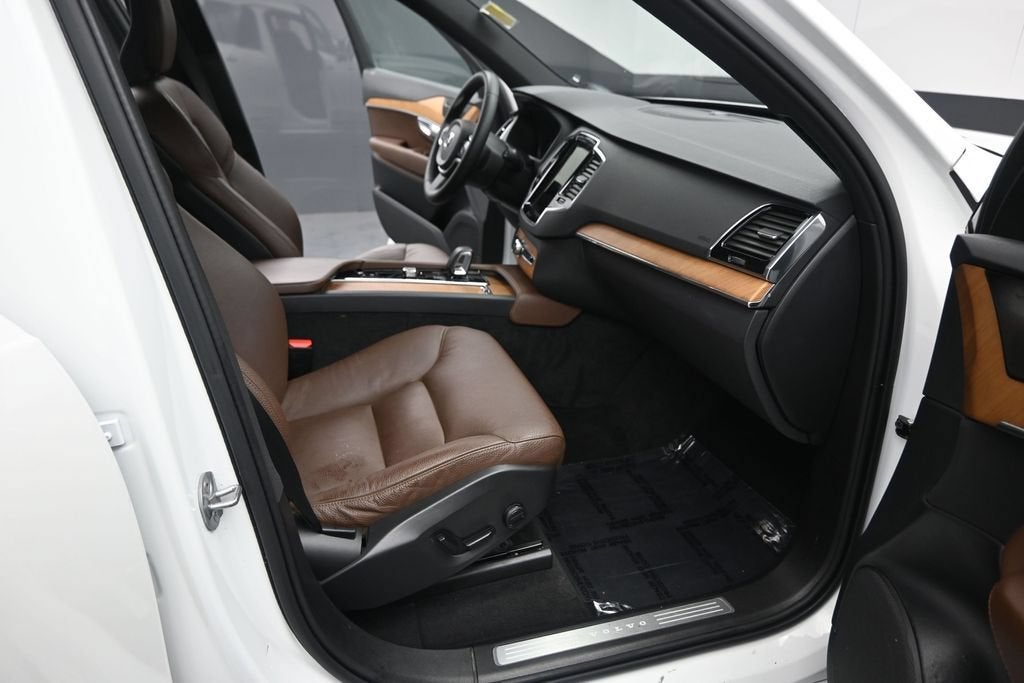 2023 Volvo XC90 Plus