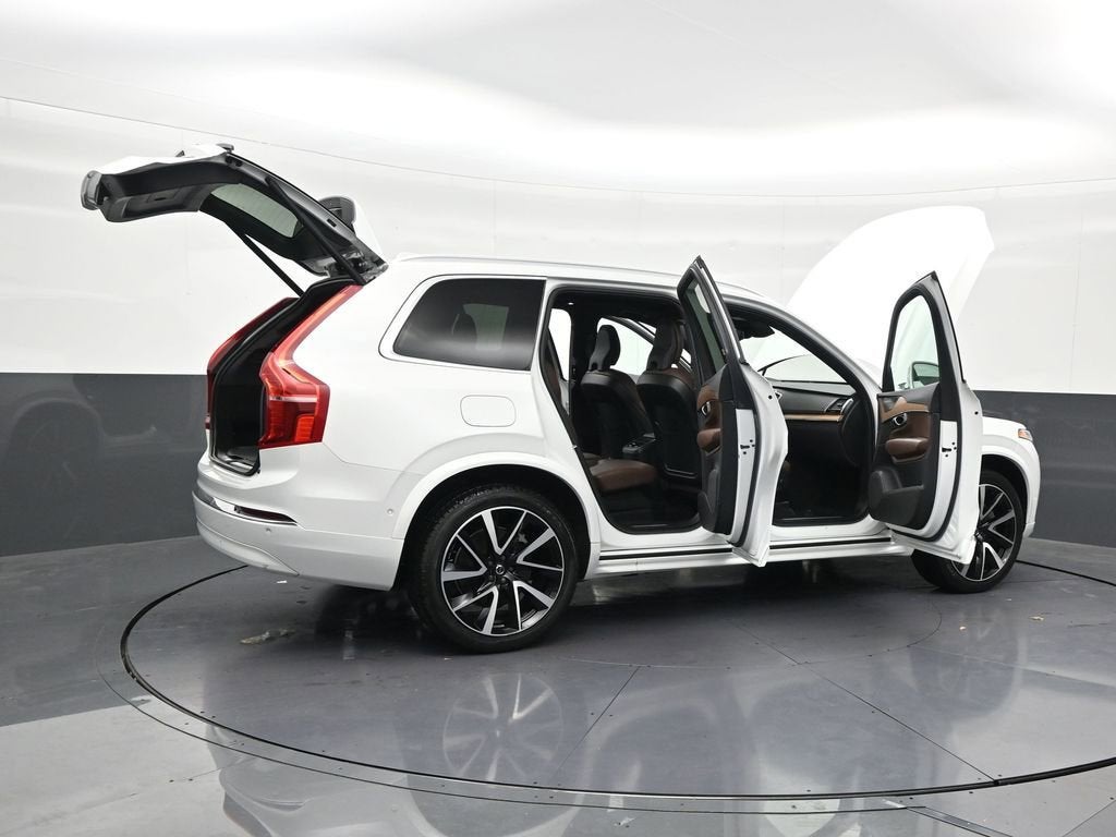 2023 Volvo XC90 Plus