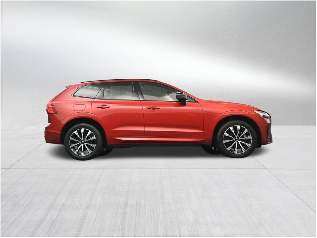 2024 Volvo XC60 Core Dark Theme