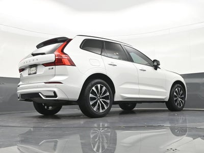 2024 Volvo XC60 Core Dark Theme