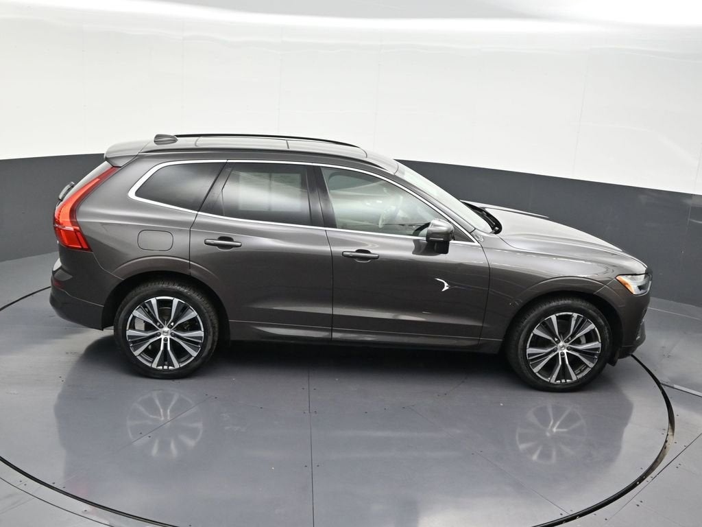 2022 Volvo XC60 Momentum