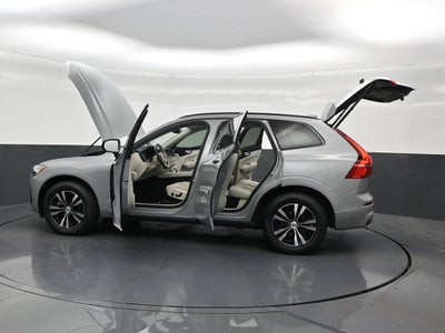 2024 Volvo XC60 B5 Core Dark Theme