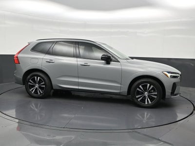 2024 Volvo XC60 B5 Core Dark Theme