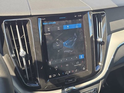 2024 Volvo XC60 Core Dark Theme