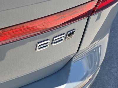 2024 Volvo XC60 Core Dark Theme