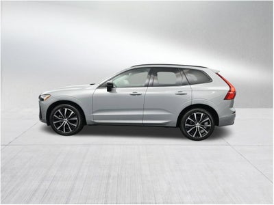 2024 Volvo XC60 Plus Dark Theme