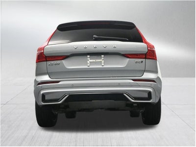 2024 Volvo XC60 Plus Dark Theme
