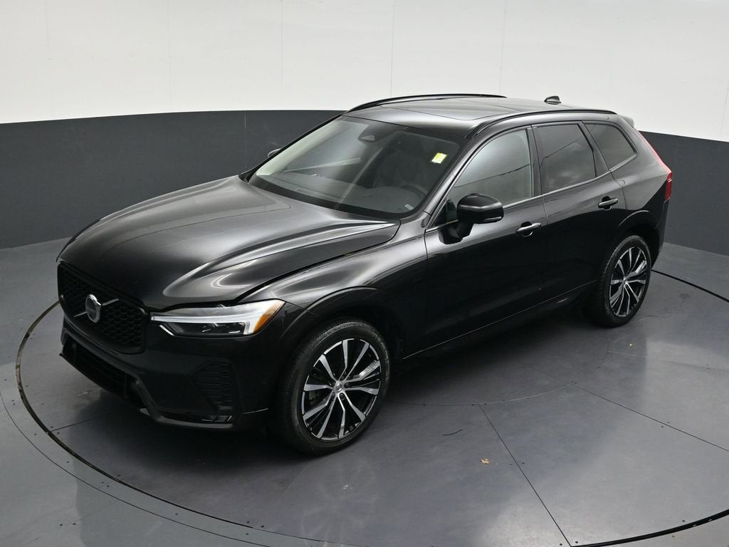 2024 Volvo XC60 Plus Dark Theme