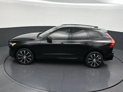 2024 Volvo XC60 Plus Dark Theme