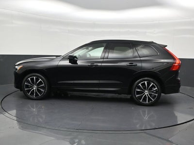 2024 Volvo XC60 Plus Dark Theme