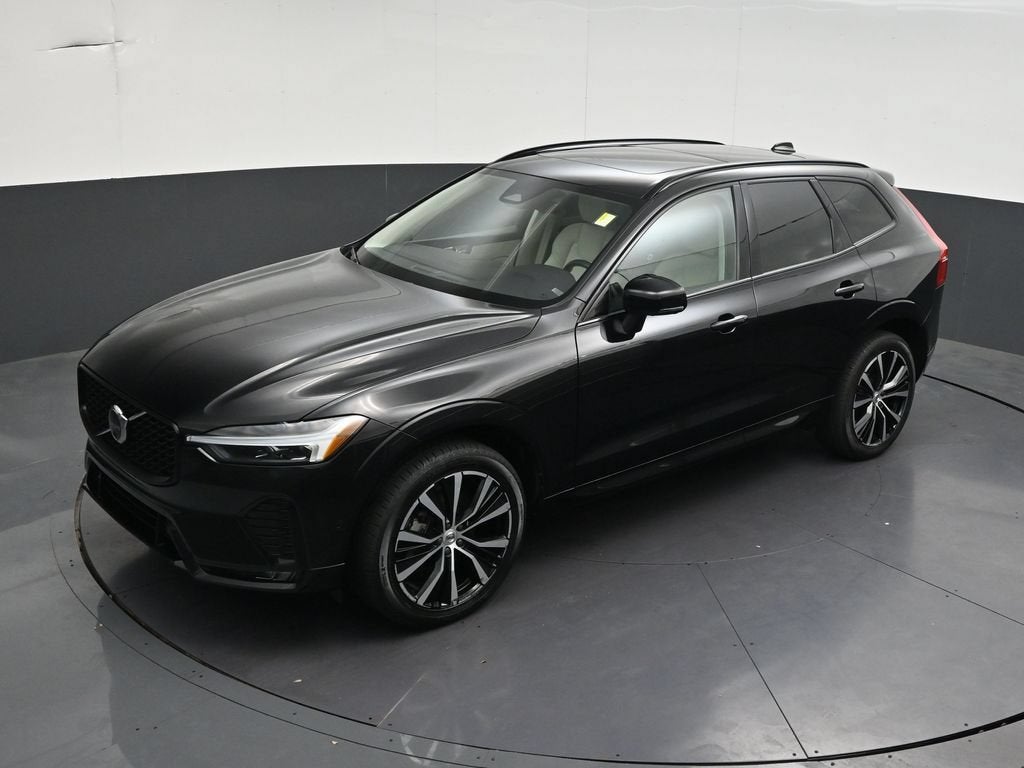 2024 Volvo XC60 B5 Plus Dark Theme