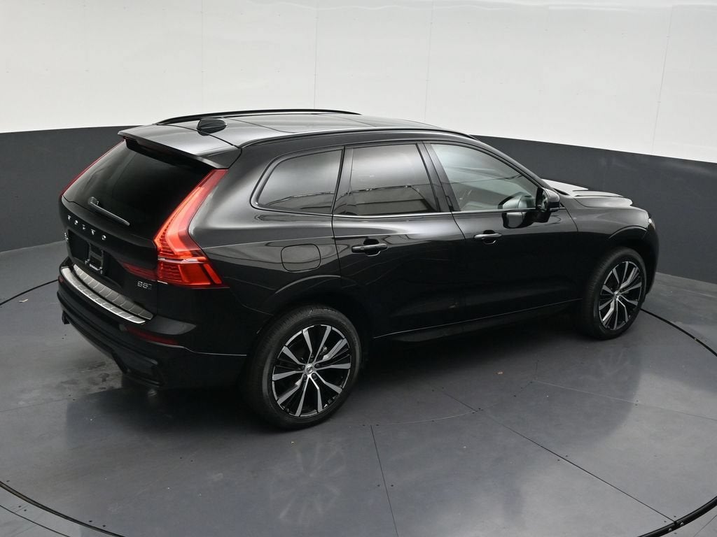 2024 Volvo XC60 B5 Plus Dark Theme