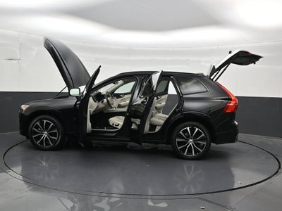 2024 Volvo XC60 B5 Plus Dark Theme