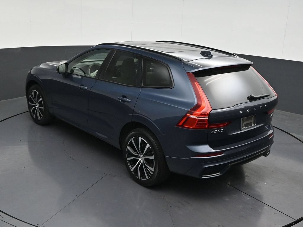 2024 Volvo XC60 B5 Plus Dark Theme
