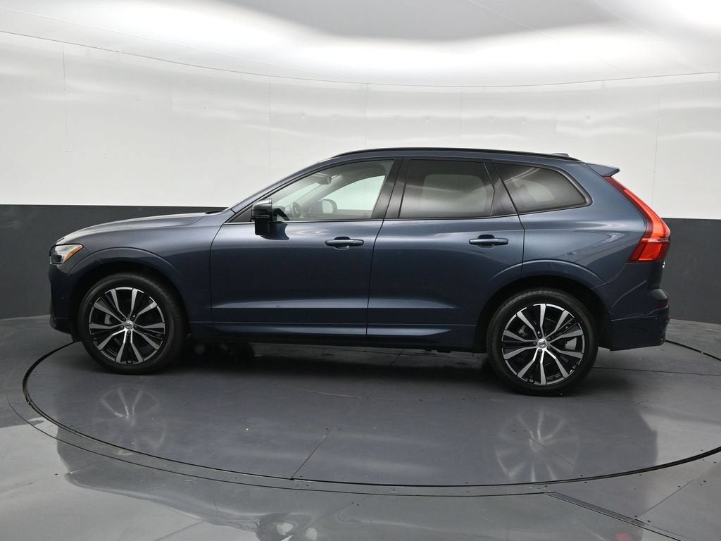 2024 Volvo XC60 B5 Plus Dark Theme