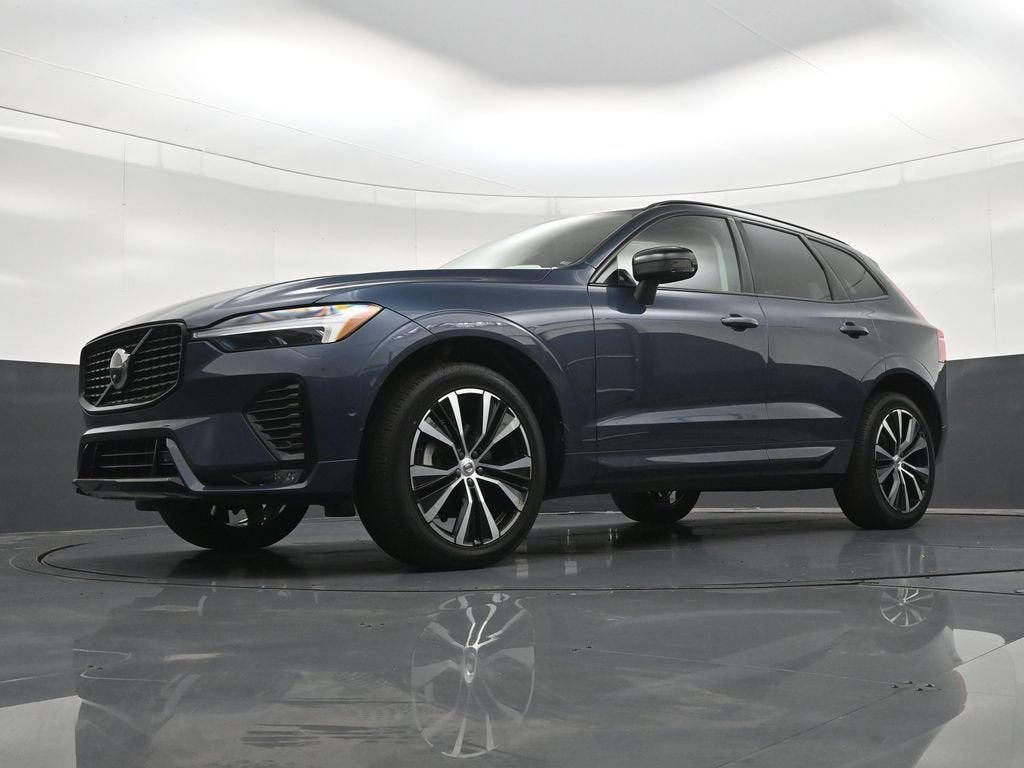 2024 Volvo XC60 B5 Plus Dark Theme