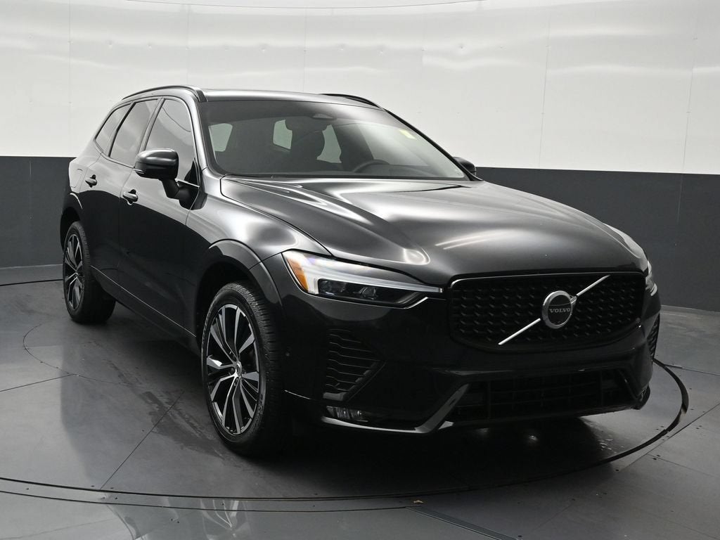 2024 Volvo XC60 B5 Plus Dark Theme
